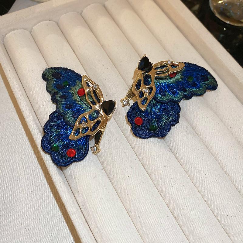 Embroidery blue butterfly earrings European and American personality antique earrings earrings exquisite earrings