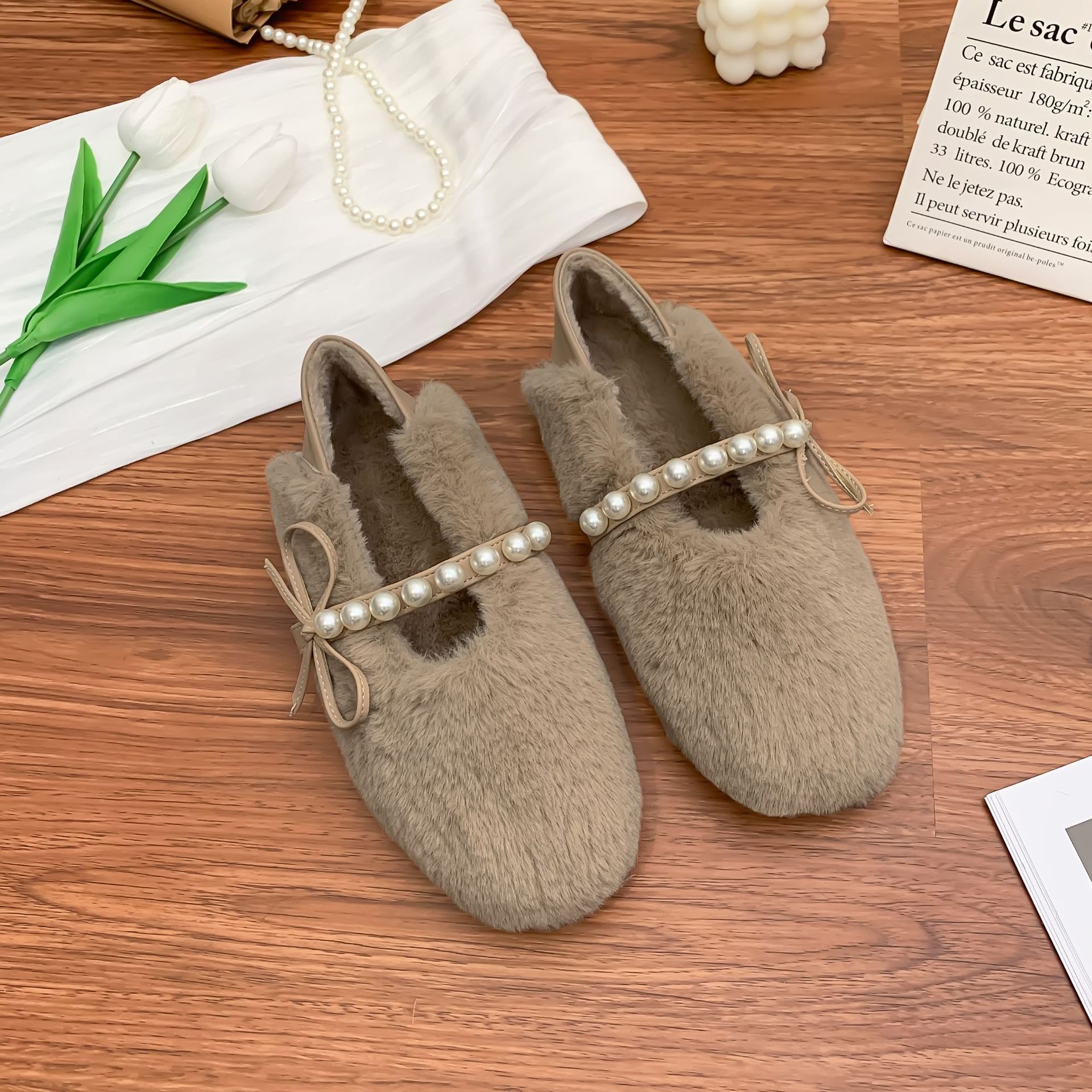 

Winter new Mary Jane plush plush shoes women s pearl fashion versatile thermal shoes back plush casual flat cotton shoes 34