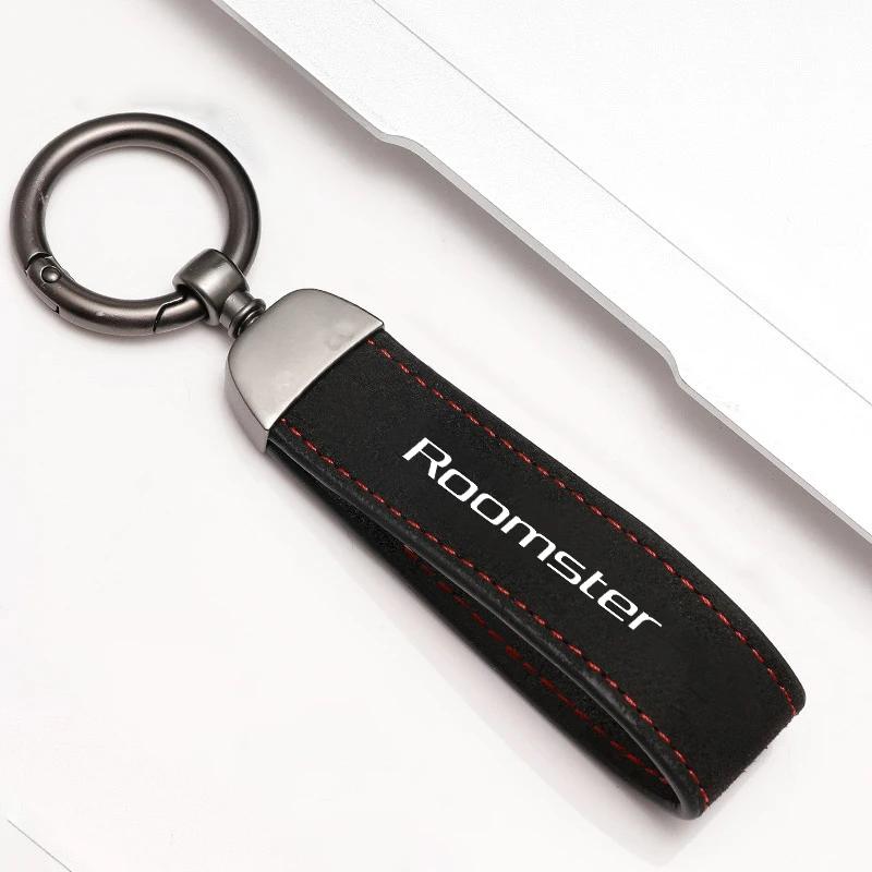 HNMQ2 Wildleder Auto Schlüsselanhänger Anhänger Schmuck Schlüsselring Herren Geschenk Für Skoda Octavia Fabia Rapid Superb Karoq Kodiaq Scala Kamiq Roomster Enyaq