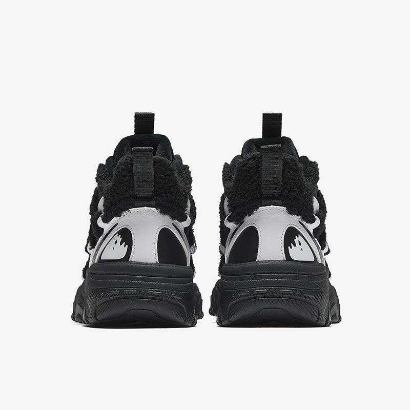 Anta Kids Warm Bear Trendy Fashion Thickened Non-Slip Warm Mid-Top Casual Shoes Kids Casual Shoes Black White A22446901-6