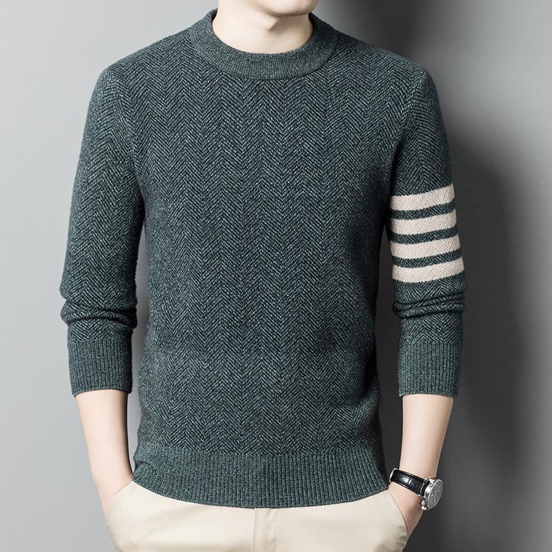 Бархатный утепленный свитер для папы молодого и среднего возраста с лисицей — фото 3