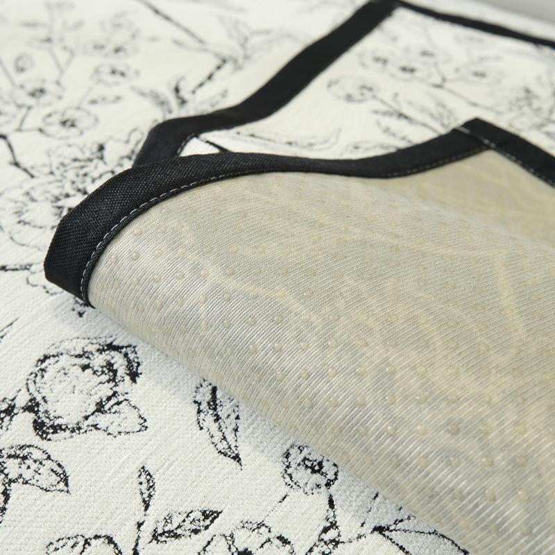 Подушка для дивана из шенилла на все времена года — фото 5