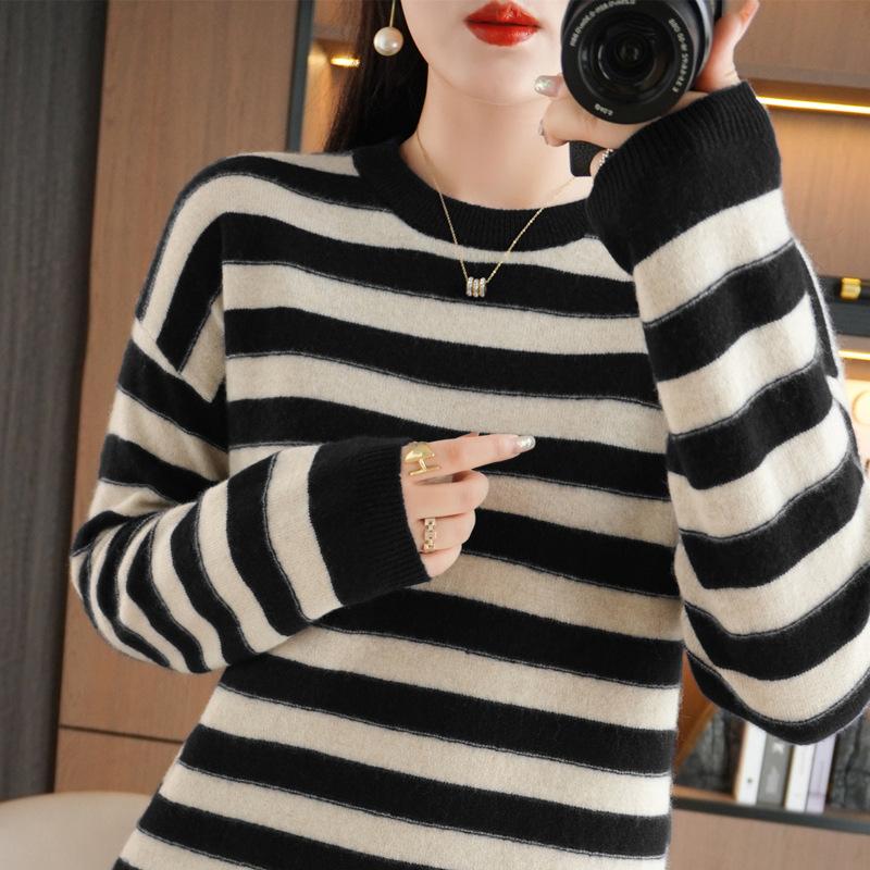 Andy Velvet Striped Round Neck Knitted Base Shirt for Women In Autumn and Winter Skin-friendly and Warm Pullover Top Loose and Versatile Sweater