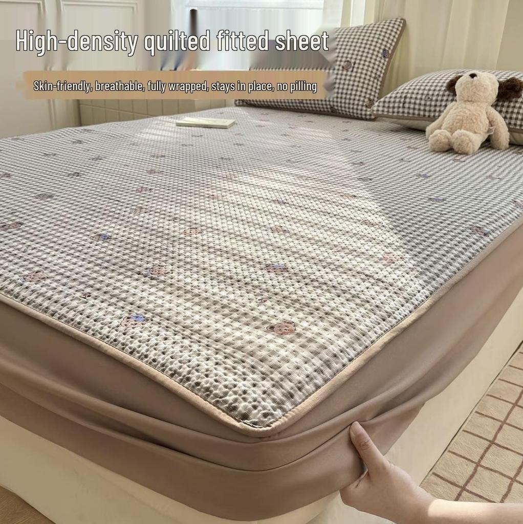 Thickened Quilted Non-Slip Mattress Protector - Single Bed Cover