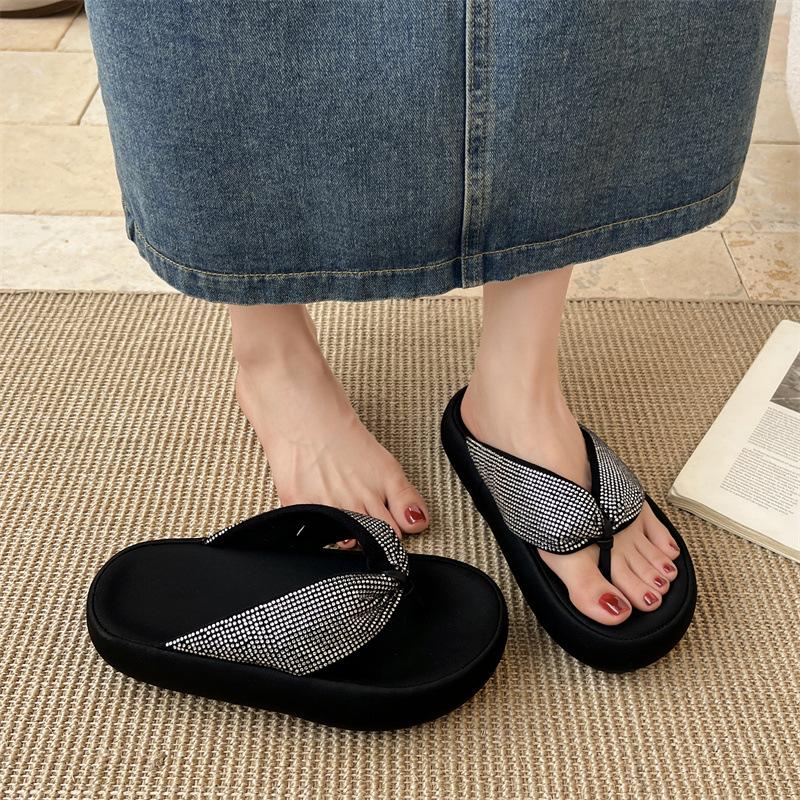 Queen Fan Retro Thick-soled Heightening Flip-flops Women's Summer Wear 2025 New Models with Skirts French Cool Slippers