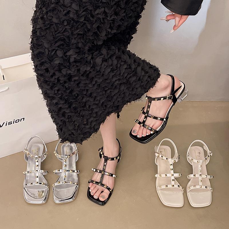 Women's Rivet Open Toe Sandals New Design Fashion Middle Heel Height Increase Hundred Beach Party Formal Shoes