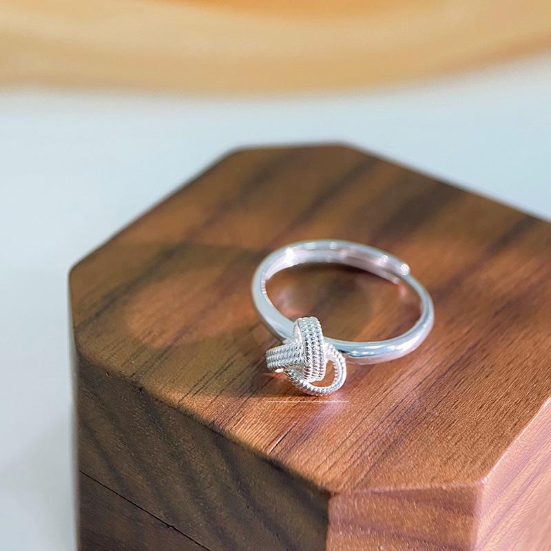 

Новый набор китайских узлов жуи для женщин: Легкое роскошное, элегантное, модное, холодное ожерелье с кольцом