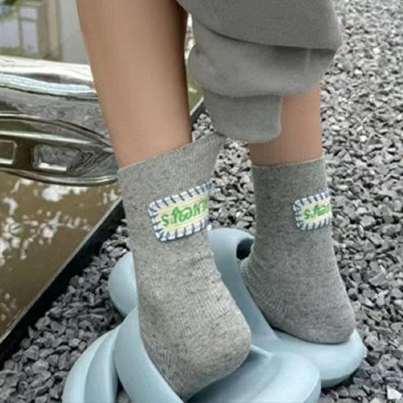 Women Vintage Cotton Medium Tube Socks Cloth Label Letter Thick Needle Winter Warm Japanese Solid Casual Sports Couple Socks