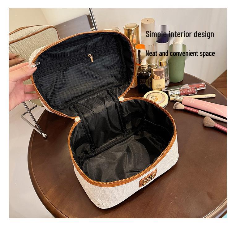 2024 Trendy Large-Capacity Metal Label Makeup Bag Organizer