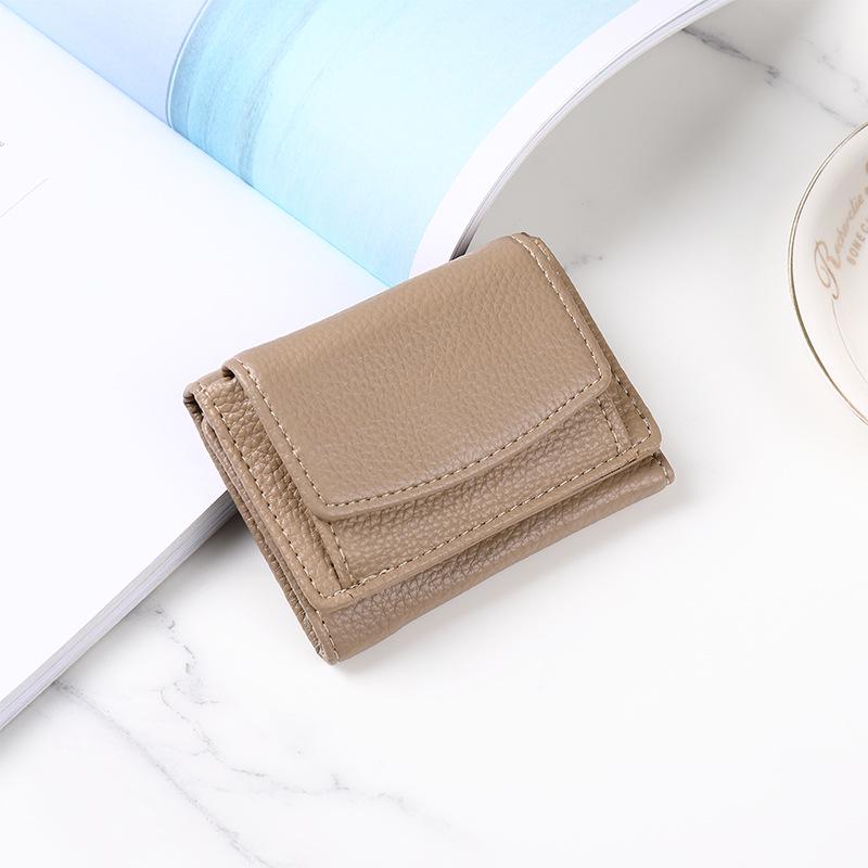 Korean Style Women's Short Tri-Fold Wallet: Large Capacity, Multi-Card Slot, Anti-Demagnetization.