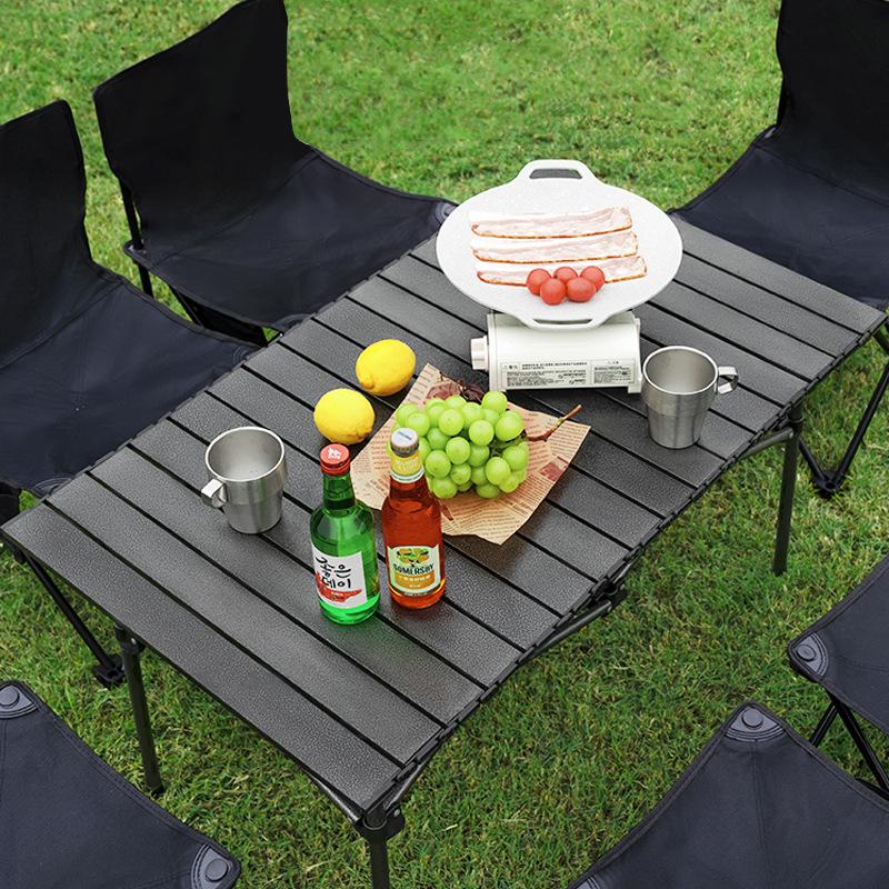 Verstellbarer Outdoor-Klapptisch für Grillen, Picknick und All-Terrain-Einsatz