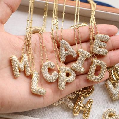 Colar com Pingente de Letras Bolha em Latão Europeu e Americano - 26 Letras Inglesas da Moda
