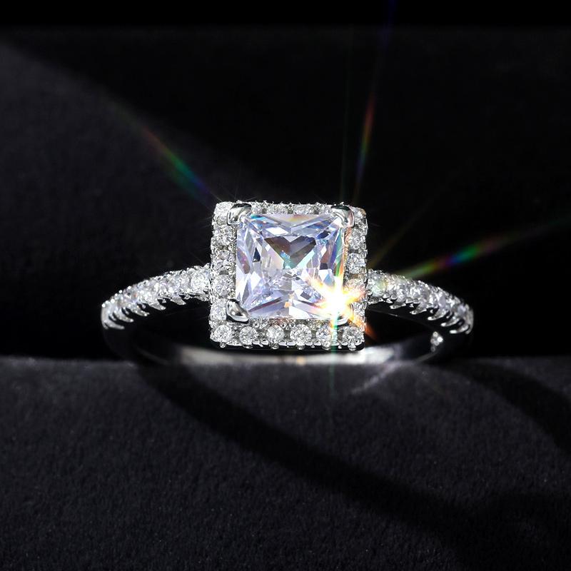 New Perfect Princess Cut Cubic Zirconia Women Engagement Wedding Rings Fashion Contracted Style High Quality