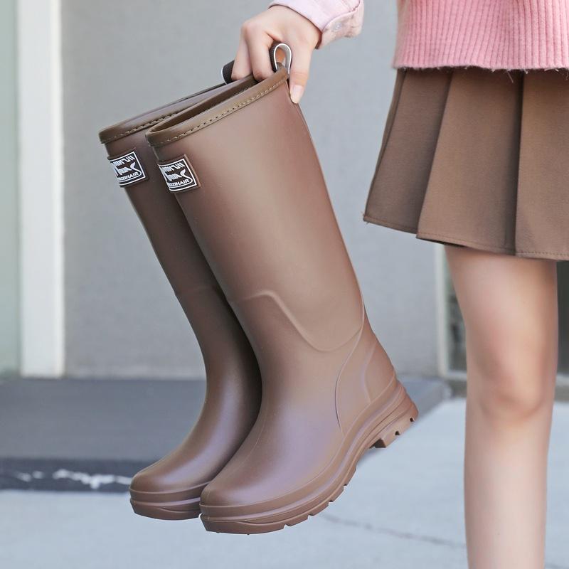 Women's tall tube fashion trend rain shoes waterproof and non-slip work rubber shoes water shoes kitchen velvet rain boots water