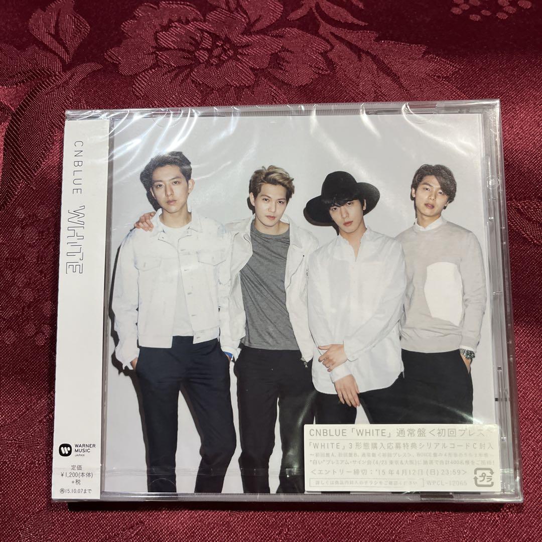 

[USED] WHITE