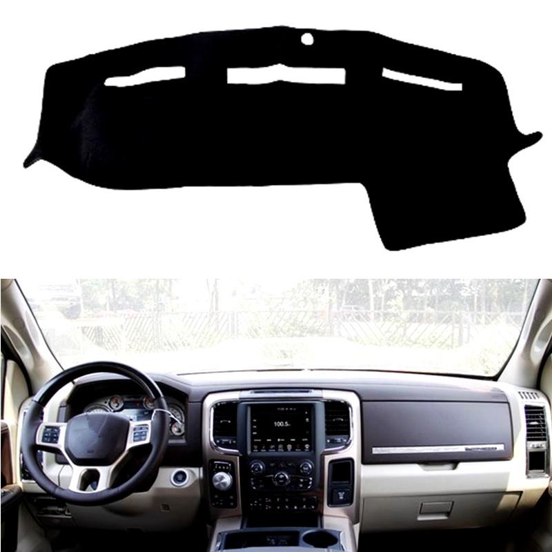 

Автоаксессуары для Dodge Ram 1500 2500 3500 2010-2016 2017 2018 Коврик на приборную панель Защита от УФ-лучей Dashmat Солнцезащитный коврик Защита ковра Black(Black Edge)