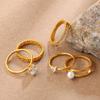 Luxuriöser goldener Hohlring mit Diamant-Inlay: Exquisites stapelbares doppelstöckiges Design