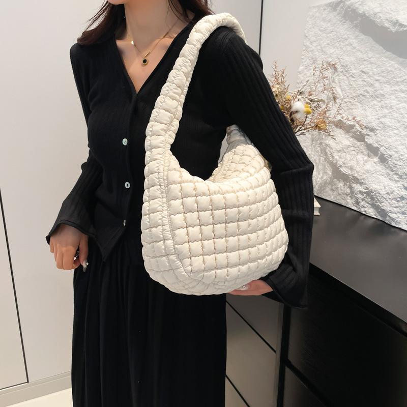 Fashion Pleated Cloud Bag 2025 New Casual Bubble Down Bag Shoulder Messenger Bag Underarm Dumpling Bag