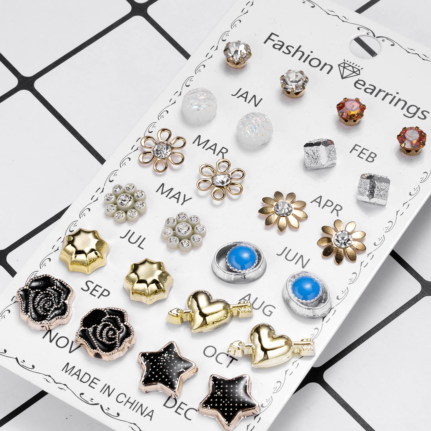 

12 Pairs/Lot Acrylic Rhinestone Fashion Earrings Set For Women Flower Heart Stud Earring Girls Simple Geometric Earrings Jewelry