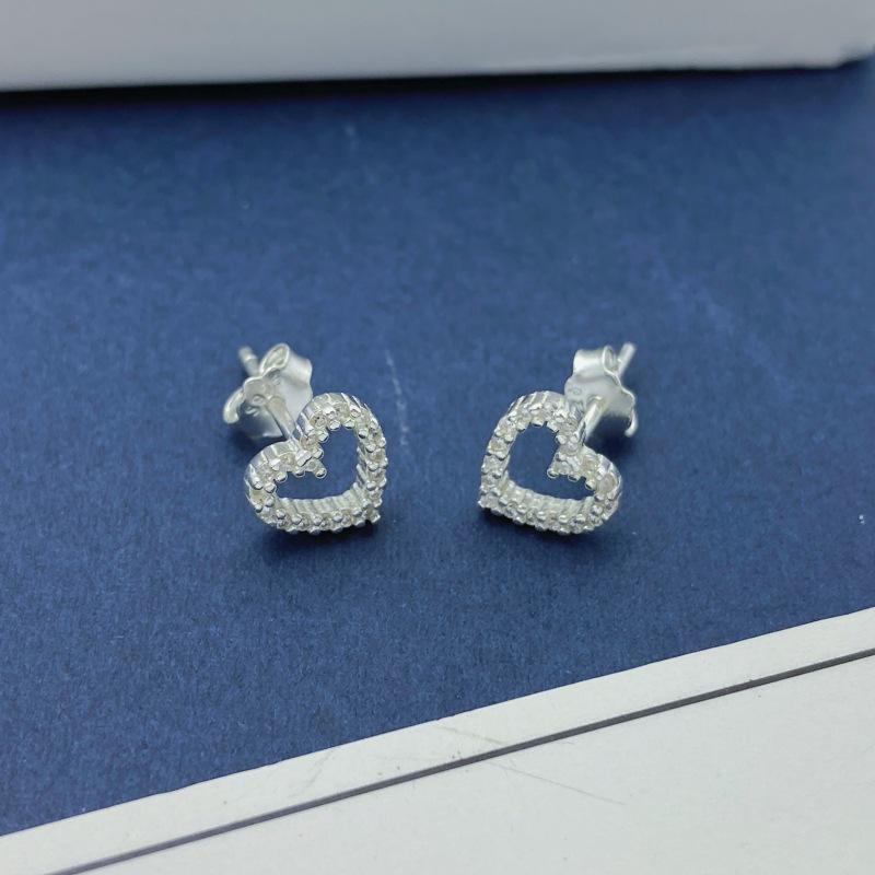 S925 Sterling Silver Heart-Shaped Hollow Earrings: Elegant, Fashionable, and Versatile. 925 Sterling Silver