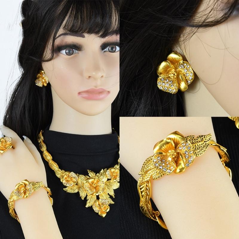 Elegant Bridal Jewelry Set with Fashionable Necklace and Clip Earrings In Gold Stylish Outfits Jewelry Accessory