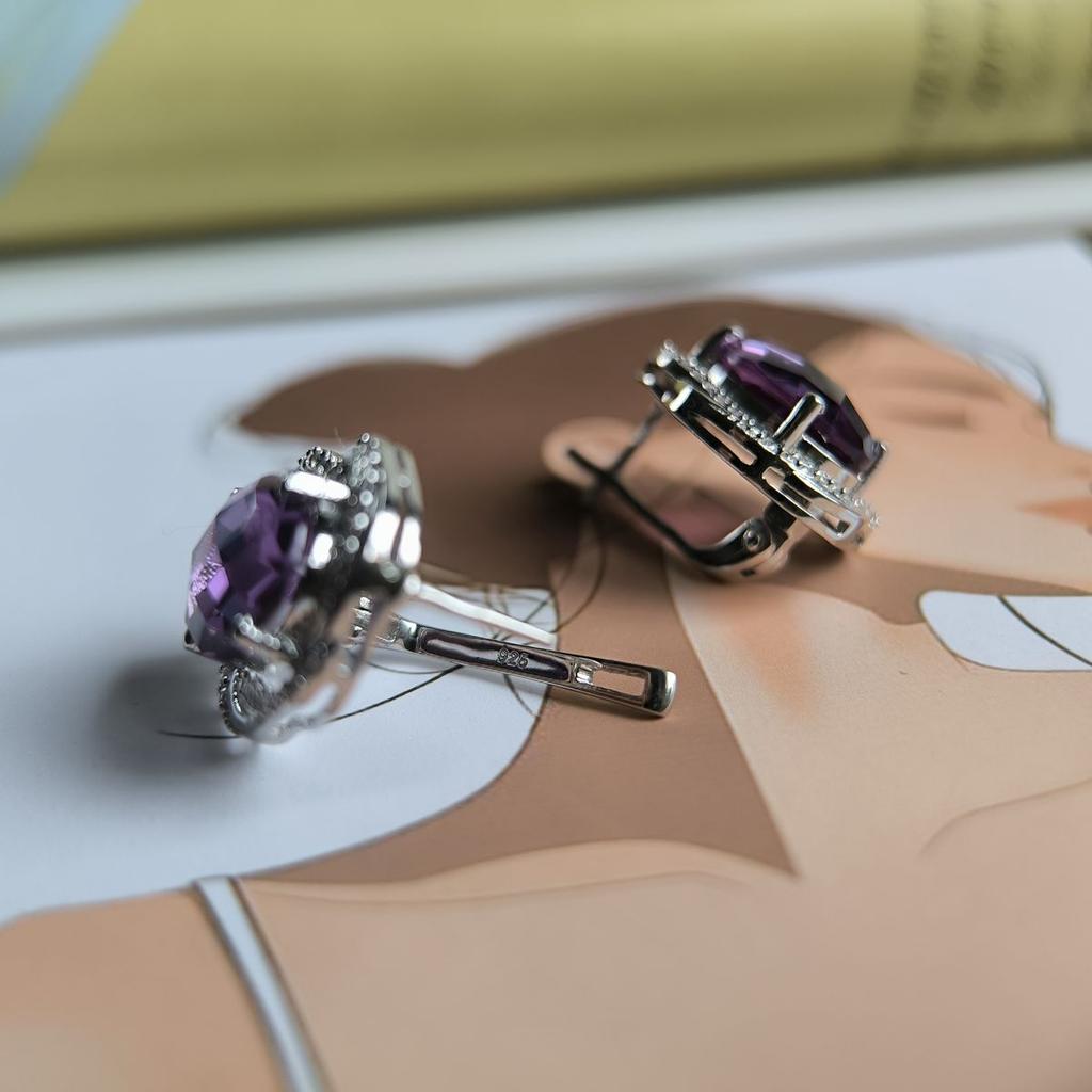 Серебряные серьги с александритом 16.513ct, фианитами (2187608)