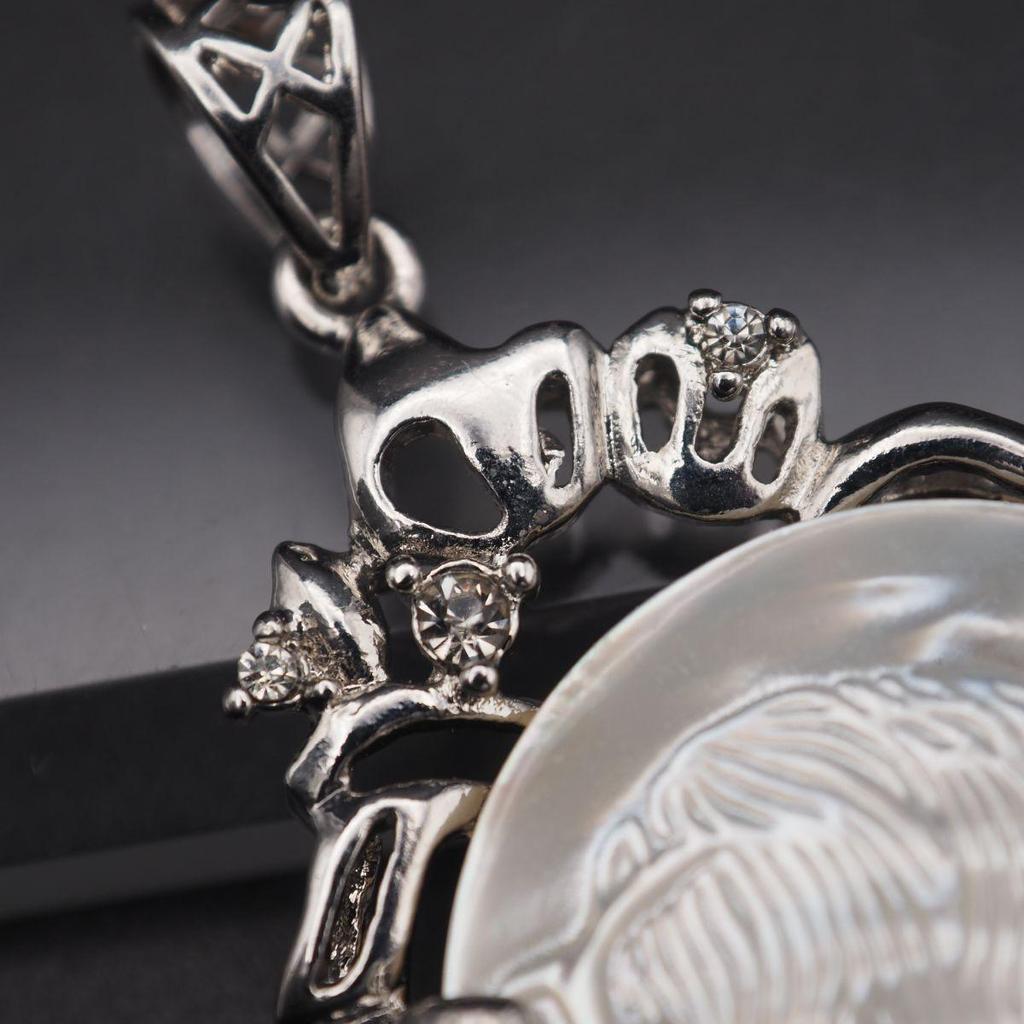 Used X483 Shell Pendant Top Female Profile Engraved Diamond Style Design Silver Color Charm Head