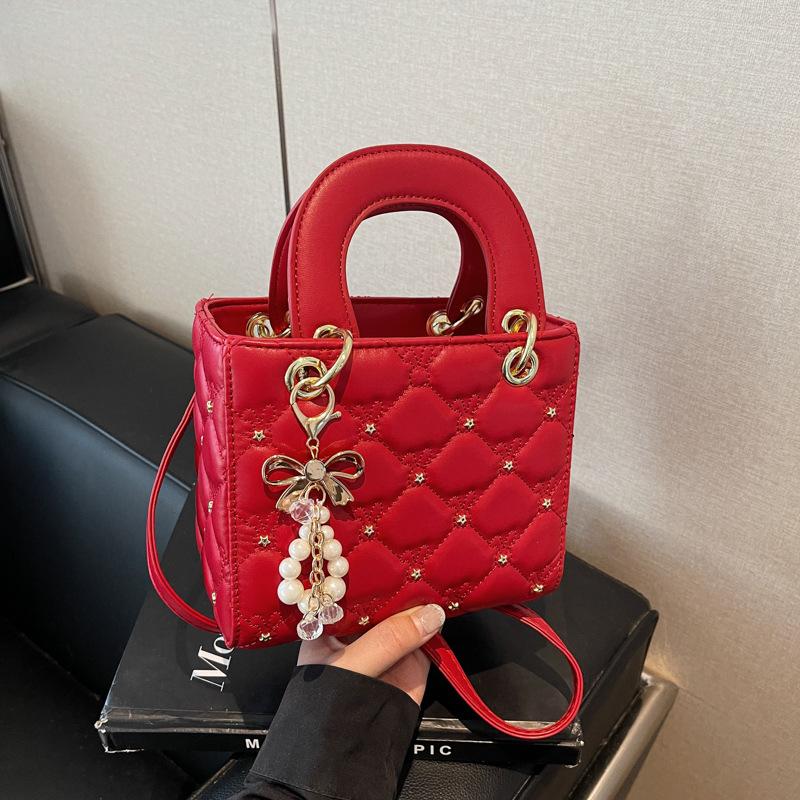 

Сумка премиум-класса женская 2025 новая нишевая дизайнерская сумка-мессенджер взрыв интернет-знаменитости осень-зима портативная ромбовидная сумка принцессы Дианы красный