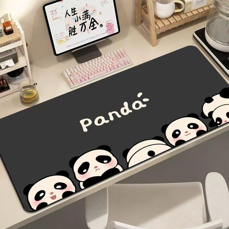 Cartoon-Illustration Mauspads Übergröße Niedliches Mädchen Schlafsaal Computertischunterlage Große Tastaturunterlage