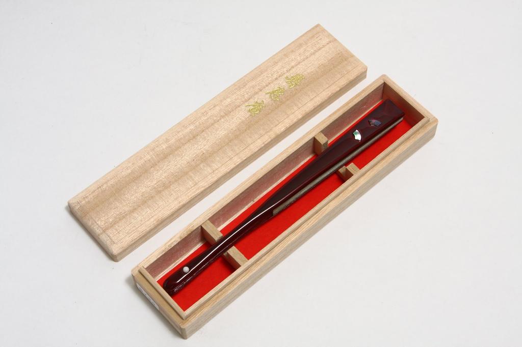Kyoto folding fan for congratulatory folding 6 15 paulownia box [Hasegawa] Tomesode, fan, inches, ribs, Tame-lacquered fan, shell-covered,
