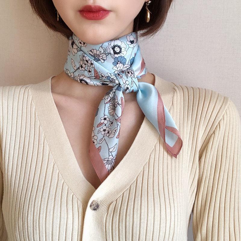 Women's Korean Small Square Silk Scarf: Spring/Autumn Career Decor Necktie All-match Scarf Lightweight Summer Neck Wrap with Sun Protection