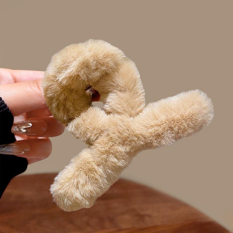 Large Plush Hair Clip: Autumn/Winter Volumizing Shark Clip for Women