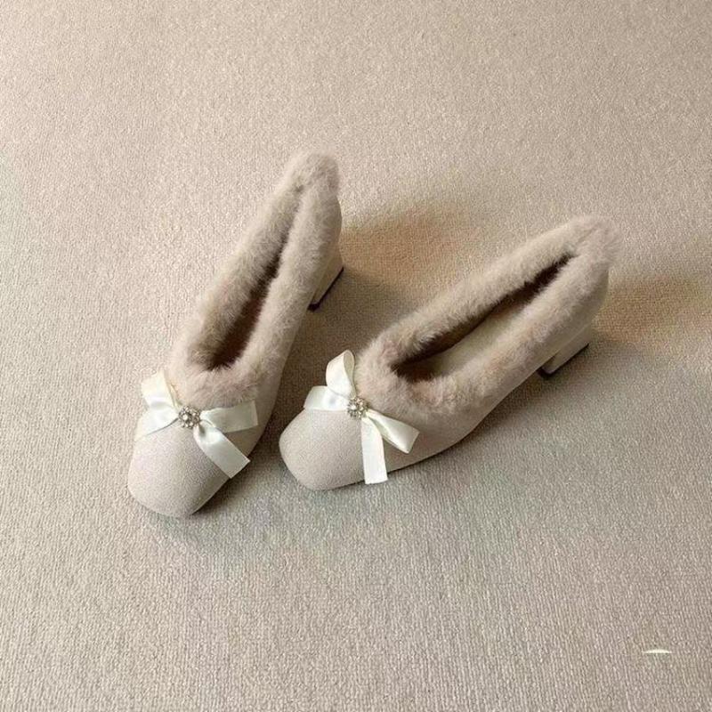 Autumn and winter cotton shoes with cheongsam are not tired women's shoes with square head thick heels and velvet to keep warm Mary Jane high heels