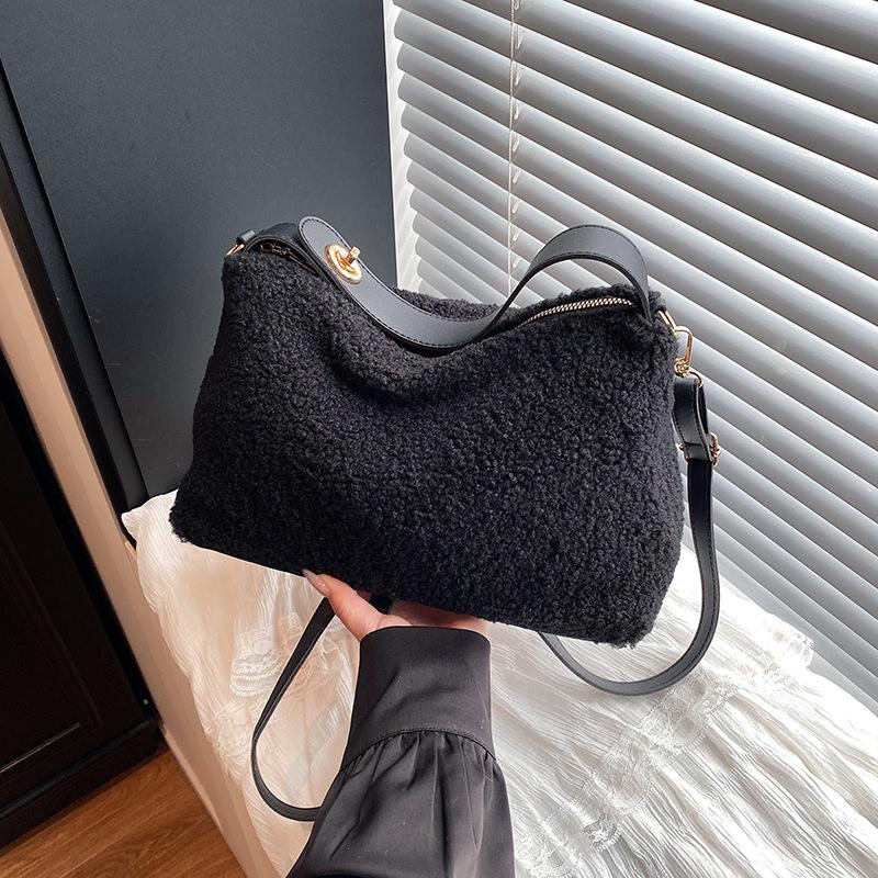 Retro Simple Plush Shoulder Bag Women's Autumn and Winter Commuting Large-capacity Fashion Hand Bag