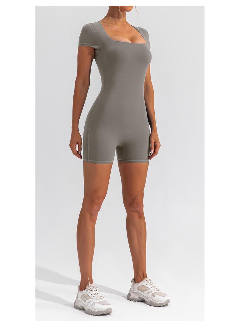 Salopetă cu mânecă scurtă Lulu Nude pentru yoga - Stil european și american