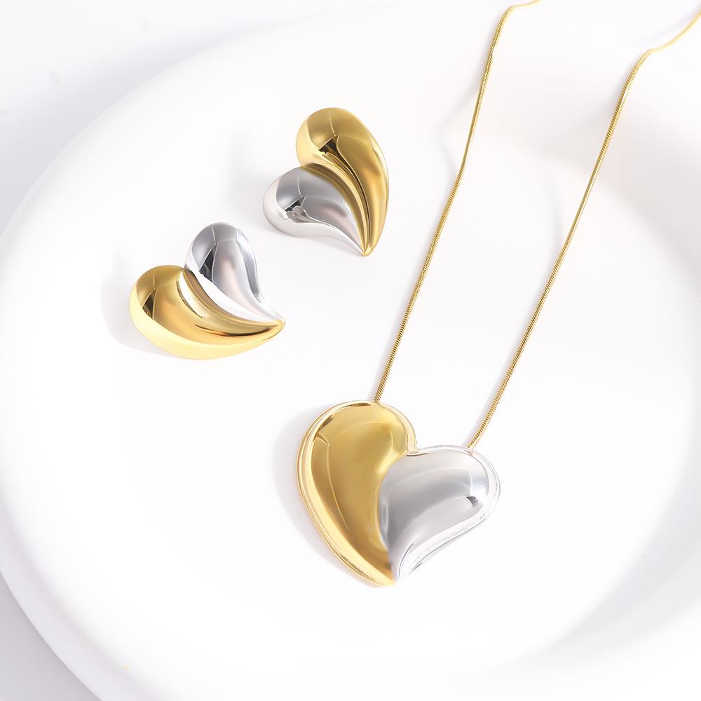 European & American Cross-Border Heart Titanium Steel Necklace & 18K Gold-Plated Heart Earrings - Fashionable & Luxurious