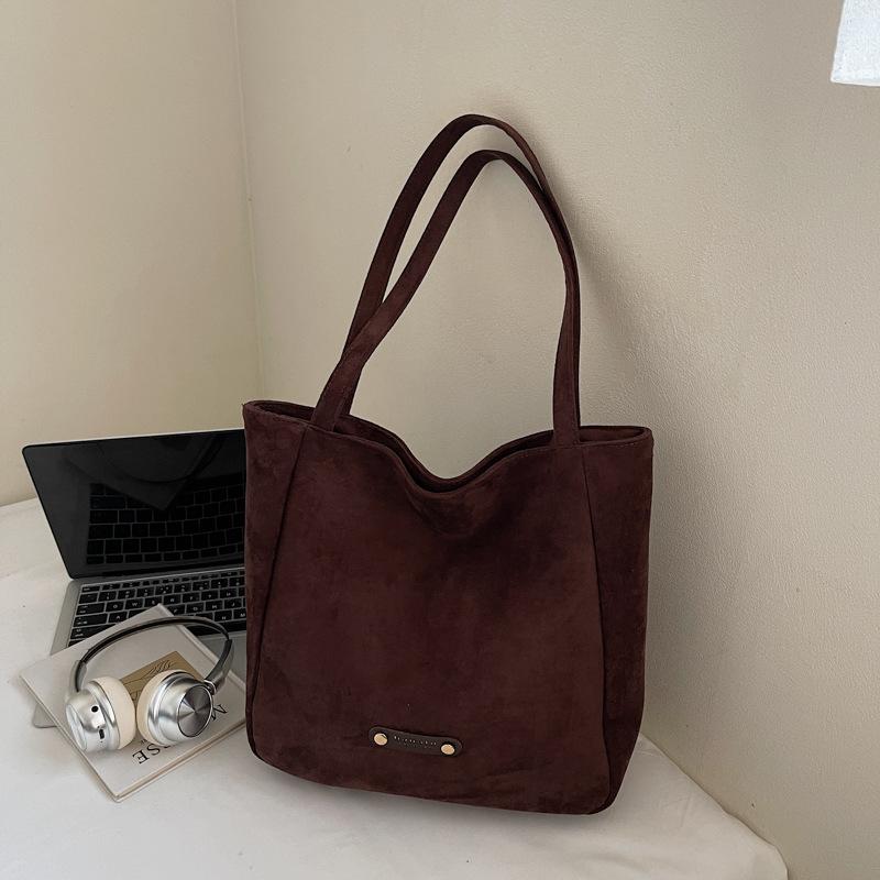 Large Capacity Bucket Bag Fashion Trend Casual Texture Shoulder Bag Autumn New Personalized Women's Tote Bag