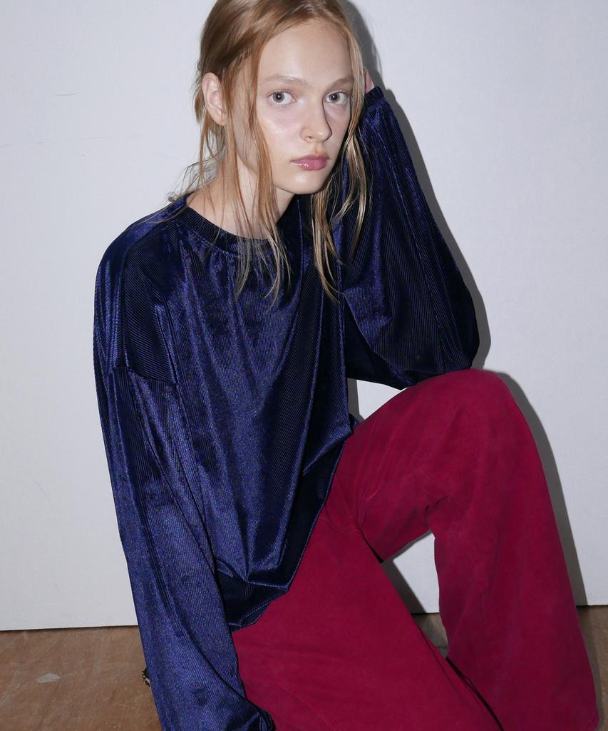 Obeodyupeulleeo Glow Loose Fit Velvet T-Shirt_Navy