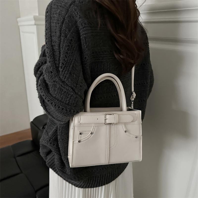 Premium niche design handbag 2025 new fashion retro shoulder bag fashion commuter versatile messenger bag