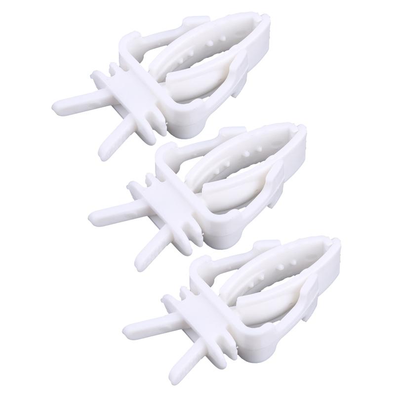 

3Pcs Hamster Treat Feeder Fruit Vegetable Food Clips Plastic Feeding Tool 1