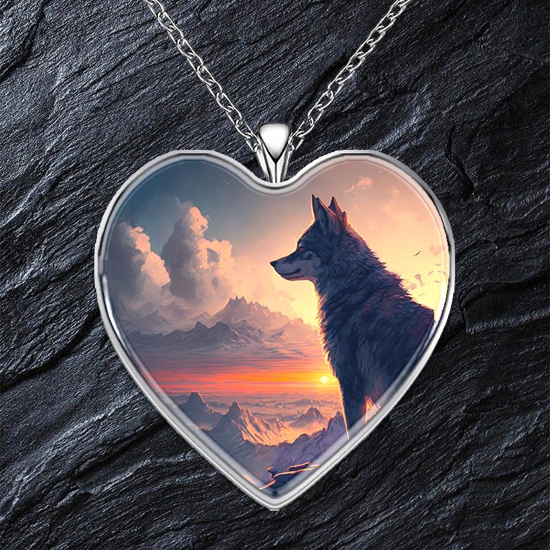 

Стильное крутое колье в форме сердечка