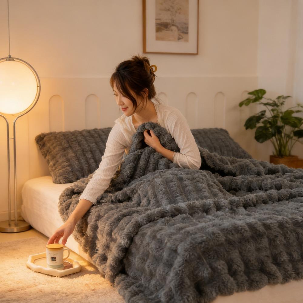 Thick Rabbit Fleece Blanket Cozy Air Conditioning Small Blanket Perfect Gift for Home Office
