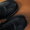 Tabi Shoes for Men's Women's Genuine Leather Casual Sports Shoes Lace Up Unisex Suede Low Top Shoes Comfortable and Niche Design
