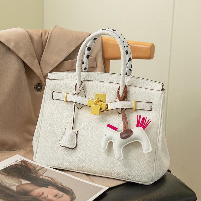 

Сумка Cross Border для женщин, новая сумка из натуральной кожи Platinum, высококачественная текстура, большая вместимость, женская сумка через плечо 30x16.5x23cm