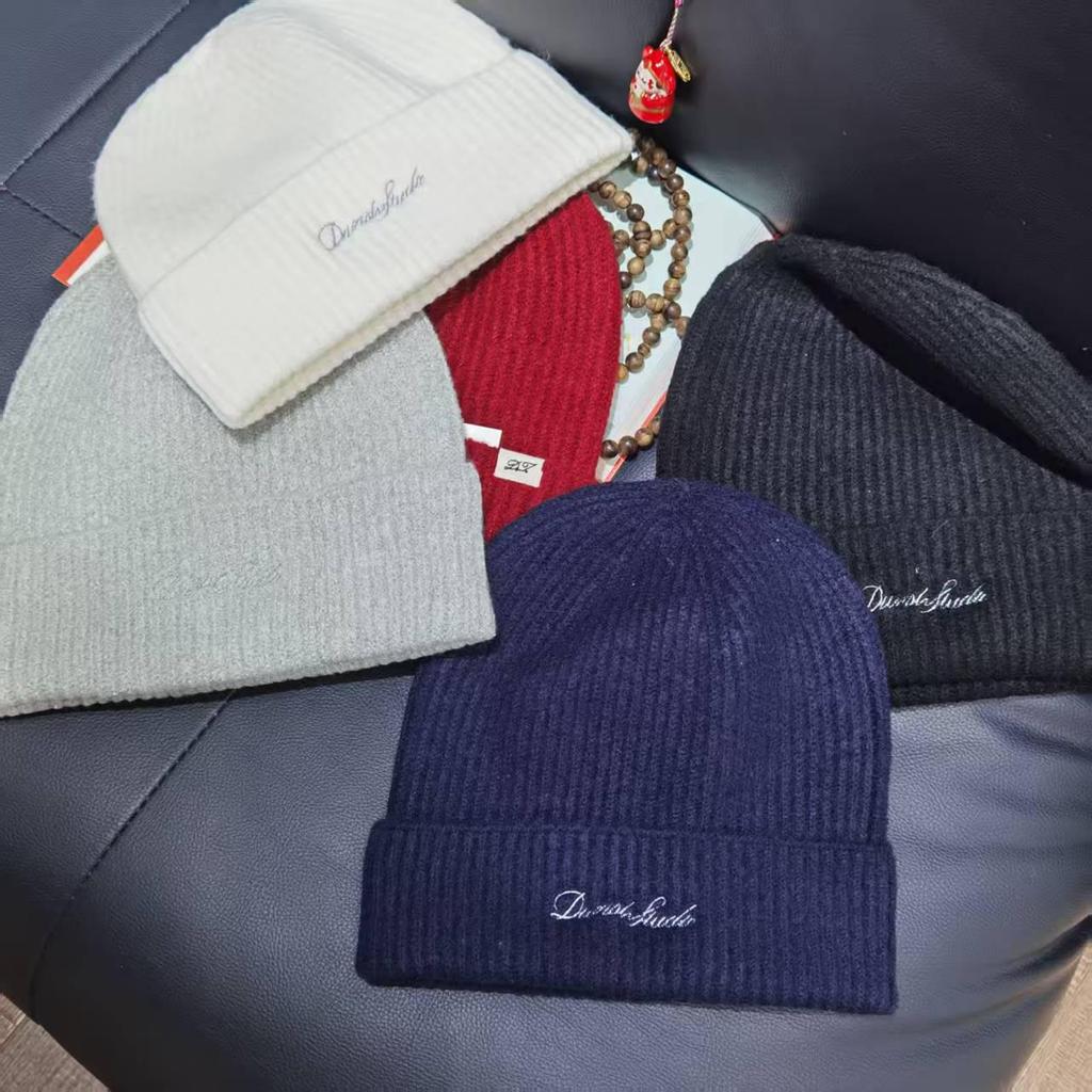 Touca de Lã Unissex Zhou Yutong: Chapéu Elegante, Quente, Que Valoriza o Rosto para Outono/Inverno