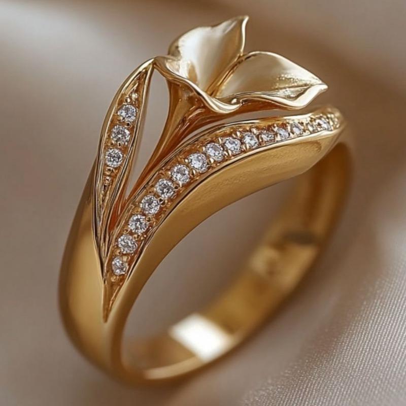 Gorgeous Inlaid White CZ Flower Women's Ring Minimalist Gold Color Hand Carving Daily Wear Party Jewelry Anniversary Gift
