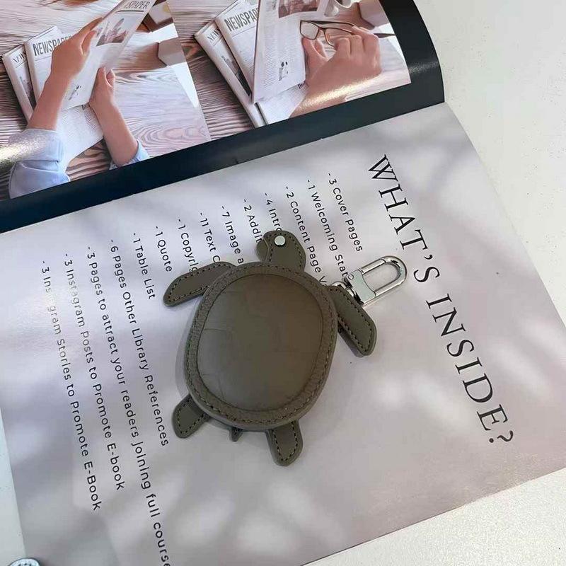 Leather Pendant First Layer Cowhide Mini Earphone Bag Turtle Pendant Change Bag Guangzhou