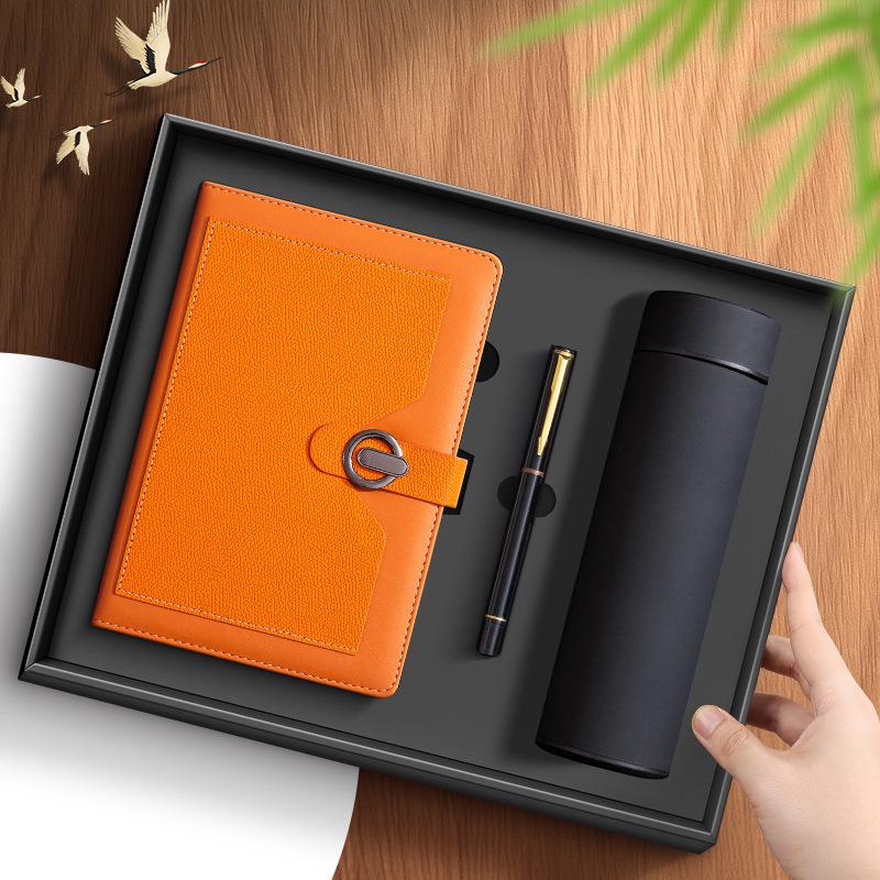 Luxury Custom Notebook Gift Set for Teachers - Practical and Elegant Souvenir