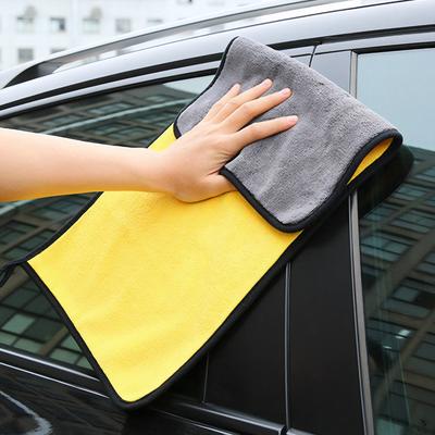 Auto onderhoud – Sponzen, schoonmaakdoeken en borstels