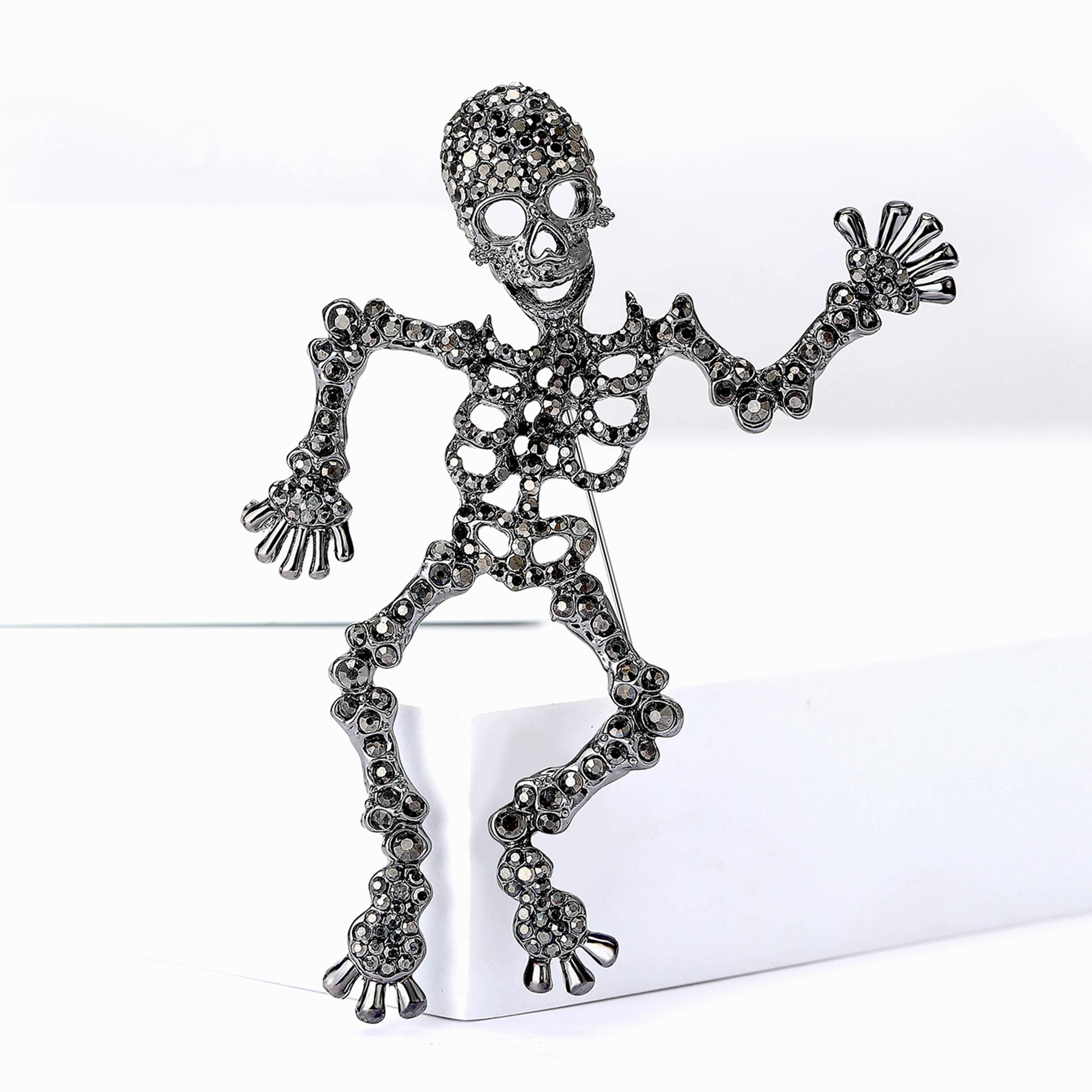 

Classic Rhinestone Skull Brooches for Women Bone Shaped Halloween Pins Necklace Event Party Gifts Decoration Clothes Accessories